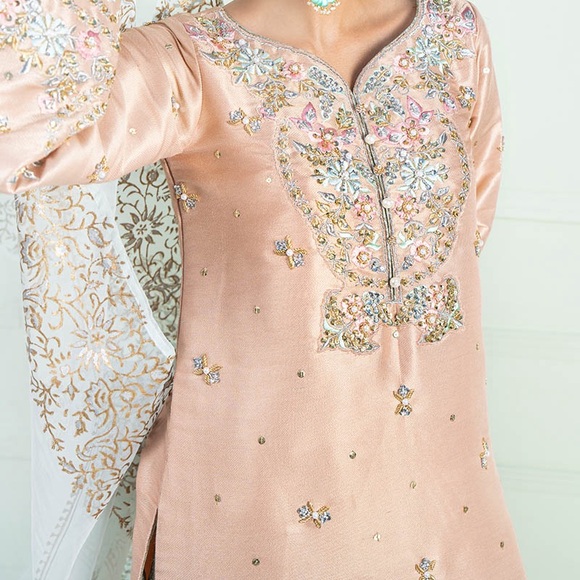 2 Piece Luxury Pret Shalwar Kameez - Picture 2 of 15